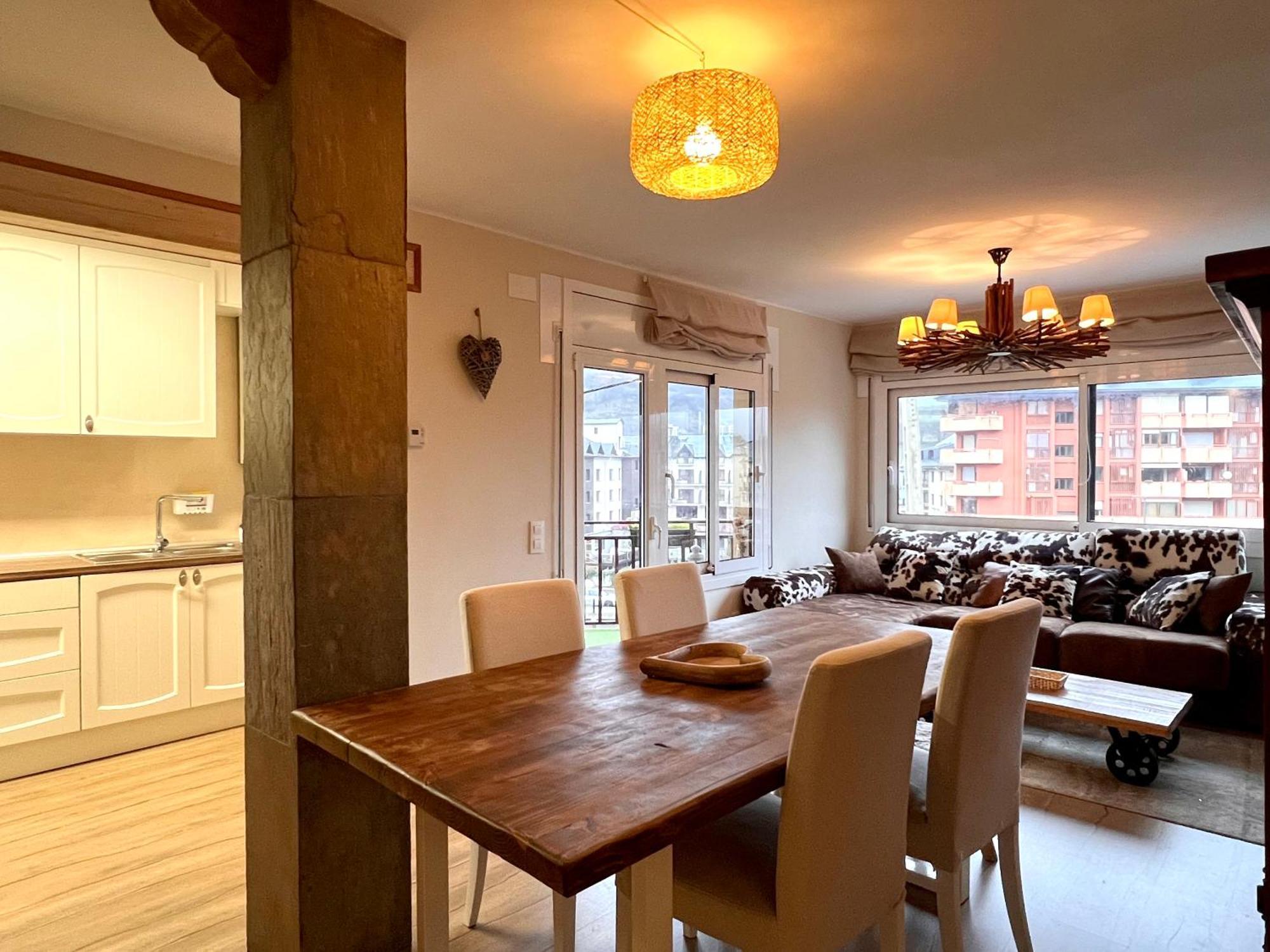 Apartament Les Vernedes - L'Amfitriona Σορτ Εξωτερικό φωτογραφία