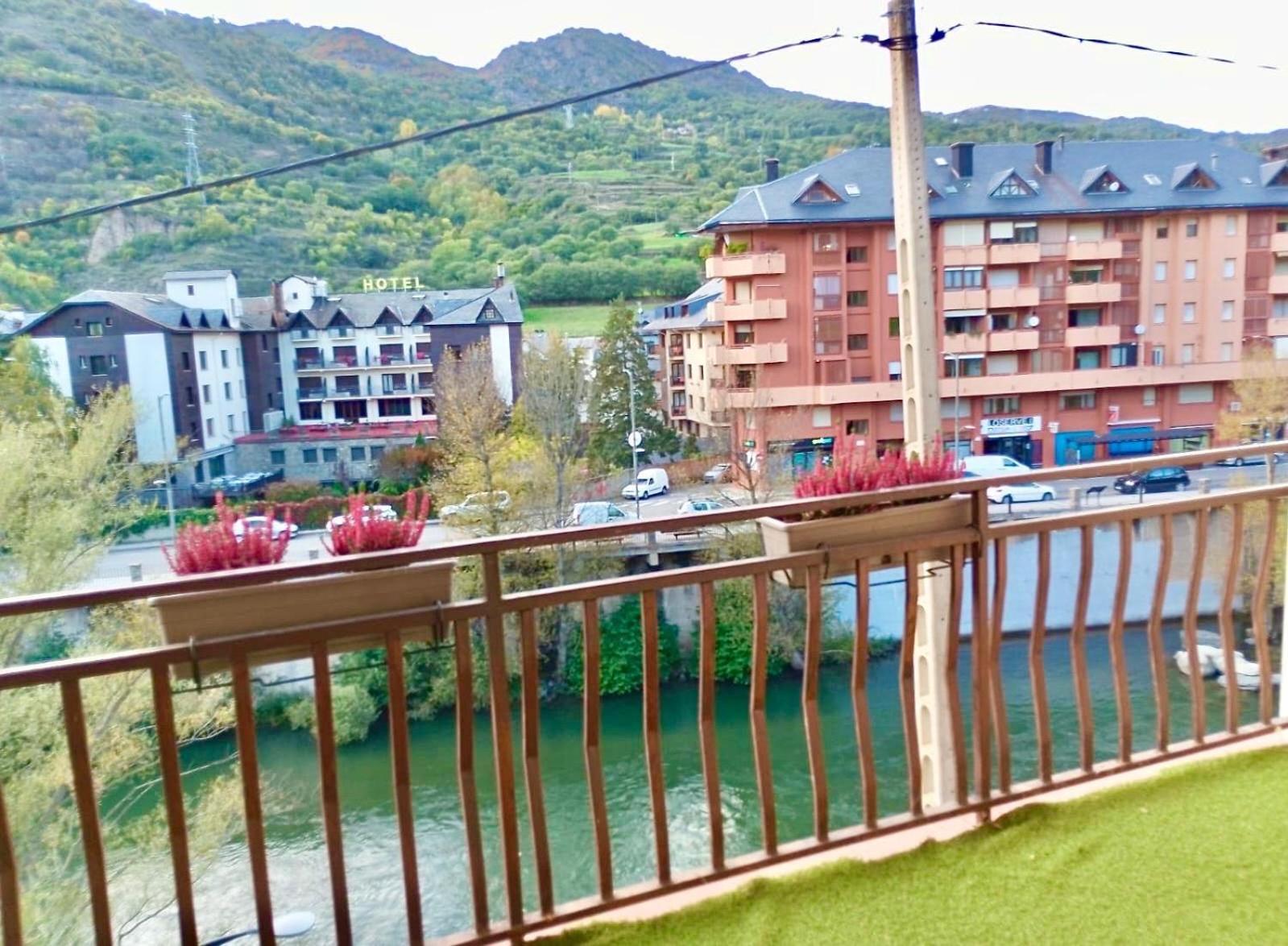 Apartament Les Vernedes - L'Amfitriona Σορτ Εξωτερικό φωτογραφία